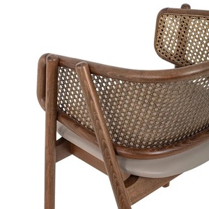 Silla de Madera de Estilo Moderno de Mediados de Siglo con Asiento de Cuero Sintético y Respaldo de Mimbre para Comedor - Product Image 5