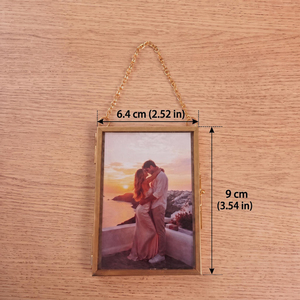 Cadre photo rectangulaire en verre et laiton, finition laiton, impression typographique, pour suspension à la chaîne, présentation sur table, décoratif - Product Image 3