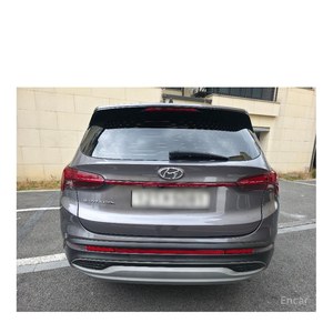2021 for Hyundai Santa Fe Diesel 2.2 2WD with Automatic Gearbox Leather Seats 60,076 km Left Steering - Product Image 4