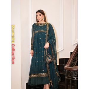 Robe de l'Aïd Collection Ssumaira – Robe de soirée en mousseline de soie pour femme, longueur genou, silhouette royale flatteuse, look coordonné complet - Product Image 1