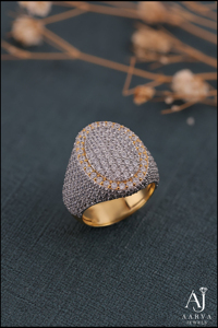 Bague de mariage pour homme en or jaune plaqué, sertie de moissanite en grappe à taille brillante et micro-incrustations à griffes, style Hip Hop - Product Image 6
