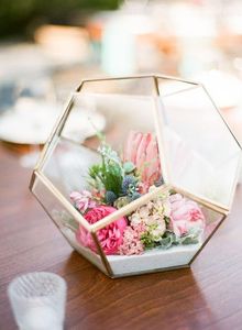 Terrario Geométrico Personalizado de Metal y Vidrio, Macetero de Vidrio en Forma de Cabaña para Plantas de Interior, Suculentas, Plantas Aéreas y Terrarios DIY - Product Image 6
