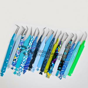 Pince à épiler pour extensions de cils RMI en acier inoxydable de différentes couleurs, pointe diamantée, pointe argentée / différentes couleurs de revêtement papier - Product Image 1