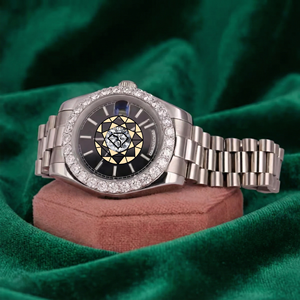 Montre de luxe unisexe ronde en acier inoxydable à quartz avec cadran serti de diamants de laboratoire et fermoir déployant, affichage analogique, montre de tous les jours - Product Image 4
