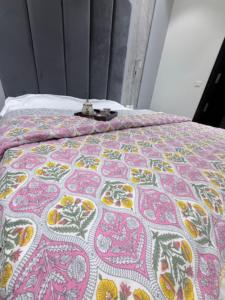 Premium Jaipuri Pure Malmal Dohar Pink Floral Block Print Mulmul Cotton Summer <b>Quilt</b> <b>Bedding</b> Fabric - Product Image 6
