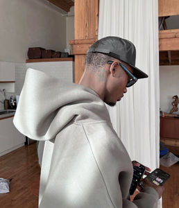 Sudadera con Capucha Extra Grande Unisex, 100% Algodón, Forro Polar de 500 g/m², Color Sólido, Ecológica, con Logotipo Personalizado Impreso en Serigrafía - Product Image 6