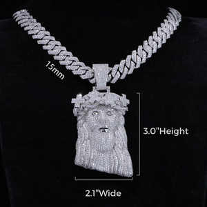 Un superbe diamant rond rehaussé d'un pendentif hip hop moissanite en argent sterling 925 crée un look élégant et captivant - Product Image 6