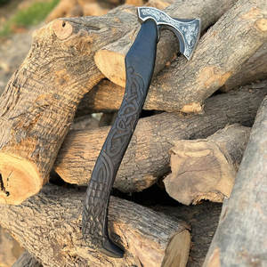 Hacha Estilo Tomahawk Vikinga Industrial Hecha a Mano, Hoja de Acero al Carbono, Mango de Madera, Diseño Nórdico Rústico para Camping, Bushcraft y Trabajo en Madera - Product Image 1