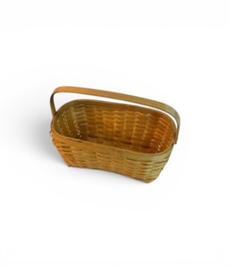 Cesta Rectangular de Bambú Tejida a Mano con Asa |   Cesta de Almacenamiento y Regalos Multiusos |   Cesta Organizadora de Bambú Hecha a Mano - Product Image 2
