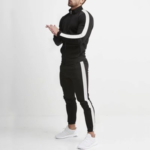 Ensemble de survêtement rayé pour homme, manches longues, col montant, fermeture éclair sur le devant, style sportif, vêtements d'automne, poches latérales, 100% polyester - Product Image 1
