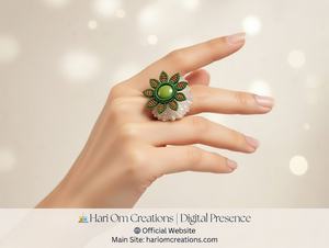 แหวนดอกไม้มาคราเม่สีเขียวทำมือ ประดับพลอยธรรมชาติ ปรับขนาดได้ สไตล์ทะเล ประดับลูกปัด แหวนเด่นสะดุดตา รับรองโดย IGI เครื่องประดับทำมือ - Product Image 2