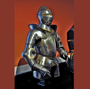 Armadura de metal auténtica de cuerpo completo con etiquetado privado que representa caballeros medievales para fines decorativos - Product Image 3