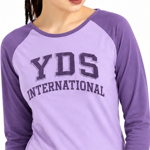 Camiseta de Manga Larga Raglán para Mujer, Color Personalizado, Cuello Redondo, Estilo Premium, Ropa Urbana, Diseño Ligero - Product Image 5