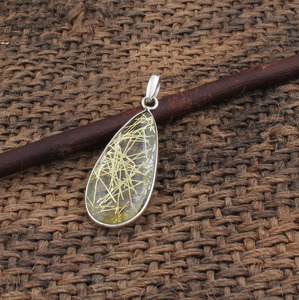 Colgante de Cuarzo Rutilado Dorado Natural Vintage, Plata de Ley 925 con Baño de Platino, Cuarzo Transparente con Inclusiones Doradas, Piedra del Éxito - Product Image 1