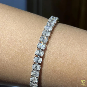 Pulsera de moissanita con apariencia de diamante de primera calidad, con piedras redondas perfectamente alineadas, con un brillo excepcional y una belleza lujosa. - Product Image 3