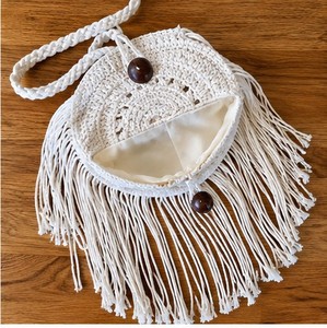 Bolso de hombro de algodón macramé y ganchillo hecho a mano para mujer, ideal para compras en boutiques, regalos y uso personal. Venta al por mayor. - Product Image 2