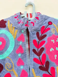 Chaqueta de Terciopelo Azul Rey Hecha a Mano para Mujer, Elegante, con Cuello Mao Abierto por Delante, Lujosa, de Manga Larga, Abrigo de Invierno - Product Image 5
