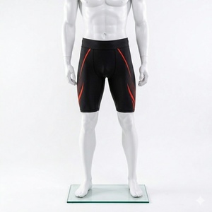 Shorts de Vale Tudo légers pour hommes avec logo frontal, coupe ergonomique durable, design résistant à la transpiration, pour sports de combat et séances de gym - Product Image 2