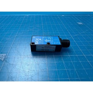 Capteur photoélectrique SICK WE9K-P430, utilisé comme pièce détachée pour équipement semi-conducteur d'époque - Product Image 2