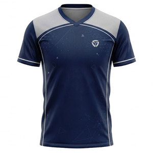 Maillot de sport personnalisé pour homme en mesh, coupe confortable et look professionnel pour l'entraînement de football et les activités d'équipe - Product Image 1