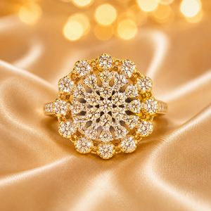 Anillo de Corona Floral de Oro de 14K de Lujo con Brillantes Piedras de Circonia Cúbica, Joyería Elegante para Bodas y Fiestas para Mujer - Product Image 1