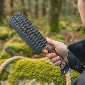 Ensemble de 5 couteaux de cuisine forgés à la main avec manches en bois et étui en cuir, lames en acier Damas, design à pointe tombante - Product Image 2