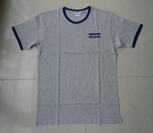 เสื้อยืดคอกลมแขนสั้นผู้ชาย OEM ผ้าฝ้าย 100% พิมพ์ลายตัวอักษรด้วยเทคนิคซิลค์สกรีน แห้งเร็ว ระบายอากาศได้ดี - Product Image 4