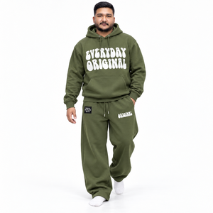 Ensemble de survêtement pour homme en molleton épais anti-boulochage 480g polyester/coton, avec sweat à capuche à motif lettres et pantalon large - Product Image 1