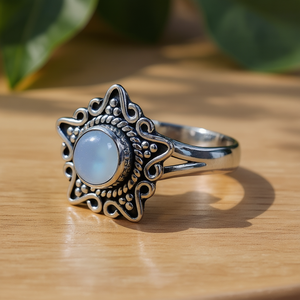 แหวนแฟชั่นมูนสโตน น้ำหนัก 3.8 กรัม - Product Image 3