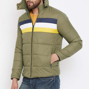 Chaqueta Acolchada Ligera con Capucha y Bolsillo Frontal Personalizada OEM para Hombre, Chaqueta de Invierno Cálida - Product Image 3