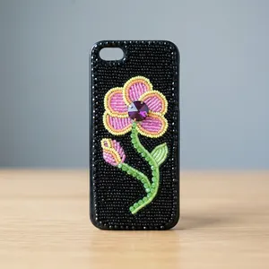 Coque de téléphone personnalisée avec fleurs en strass, coque de téléphone mobile à fleurs perlées, coque arrière décorative et protectrice - Product Image 2