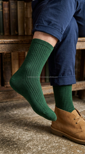 FONILBEST SPORTS WEARS Chaussettes de sport montantes pour hommes, rayées violettes, respirantes, tricotées, écologiques, antidérapantes, séchage rapide, mélange de spandex - Product Image 4