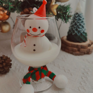 Bougies décoratives de Noël Bougies parfumées à la cire de soja Arôme de marque privée de luxe Bougie de vacances créative pour cadeaux de fête - Product Image 6