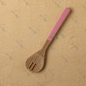 Cuchara de bambú artesanal, utensilio sostenible y elegante para cocina y comedor - Product Image 1