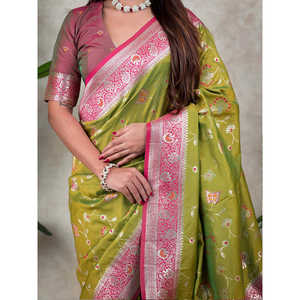 Écharpe en soie tissée Banarasi Jaal Zari vert Mehendi, sari ethnique indien de qualité supérieure - Product Image 4
