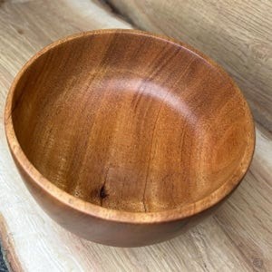 Bol en bois d'acajou artisanal en gros |   Artisan de Moradabad |   Design asymétrique - Product Image 1