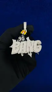 Colgante de Letra Personalizada con Moissanita Redonda de 2.80Ct, Chapado en Oro Blanco de 14K, Regalo Hip Hop para Mujer - Product Image 4