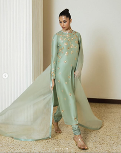Elegant Mint <b>Green</b> <b>Silk</b> Salwar Kameez Gold Embroidery Floor-Length Traditional Women's Wedding Wear India Pakistan Sun - Product Image 3
