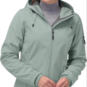 Chaqueta Softshell para Hombre de Fabric Studio, Impermeable, Transpirable, Cortavientos, Ligera, Ecológica, Diseñada para Senderismo en Invierno y Actividades al Aire Libre - Product Image 1