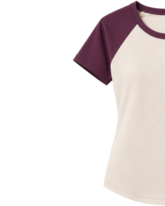 T-shirt Raglan Personnalisé Beige Ivoire et Violet Prune pour Femme – Col Rond Décontracté, Manches Courtes, Mélange de Coton Doux, Tendance Estivale - Product Image 3