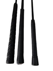 Fouet de cheval portable en cuir véritable de 27 pouces avec poignée en laiton durable Équipement d'entraînement léger pour les courses de chevaux équestres - Product Image 5