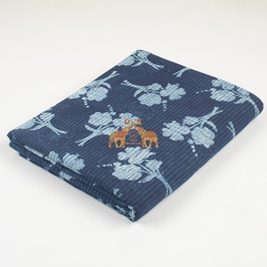 Tissu en coton de haute qualité imprimé au bloc, léger, imprimé floral indigo, pour robes de filles et vêtements de garçons - Product Image 4