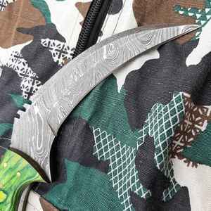 มีดล่าสัตว์เหล็กดามัสกัสคุณภาพสูง งานแฮนด์เมดสั่งทำพิเศษ ด้ามไม้ ขนาด 4 นิ้ว ขายดี - Product Image 5