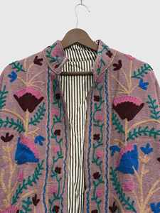 Veste en laine brodée à la main à motifs floraux, manches longues, grande taille, col châle, style Prairie Chic, pour l'automne - Product Image 3
