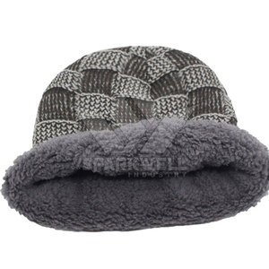 Unisex Knit Beanie Hat Striped Pattern Acrylic Warm <b>Winter</b> <b>Cap</b> Outdoor Casual Wear 56-58CM Head Circumference - Product Image 3