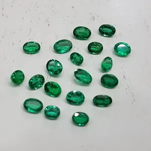 Esmeraldas sueltas naturales 5*4mm Tamaño Origen zambiano Transparente Verde limpio de la India para el ajuste