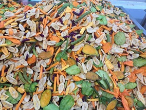 Vietnam Factory Crispy <b>Dried</b> Fruit And <b>Vegetable</b> Mix Bulk Packaging For Food Service And Retail - Product Image 4