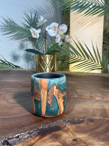 Quemador de Incienso de Lujo de Resina Epoxi y Madera Natural Riverstone – Soporte Artesanal Hecho a Mano para Varillas y Conos de Incienso para Meditación - Product Image 3