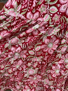 กระโปรงยาวผ้าฝ้ายสีขาวพิมพ์ลายบล็อกอินเดียแบบใหม่สำหรับผู้หญิง สไตล์ลำลอง เอวยางยืด ระบายอากาศได้ดี - Product Image 5