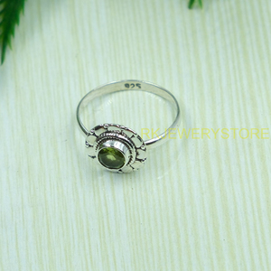 แหวนเงินแท้ 925 ประดับพลอยเพอริดอทดีไซน์ดอกไม้ ทำมือ สำหรับผู้หญิง ของขวัญเครื่องประดับ ขายส่ง - Product Image 2